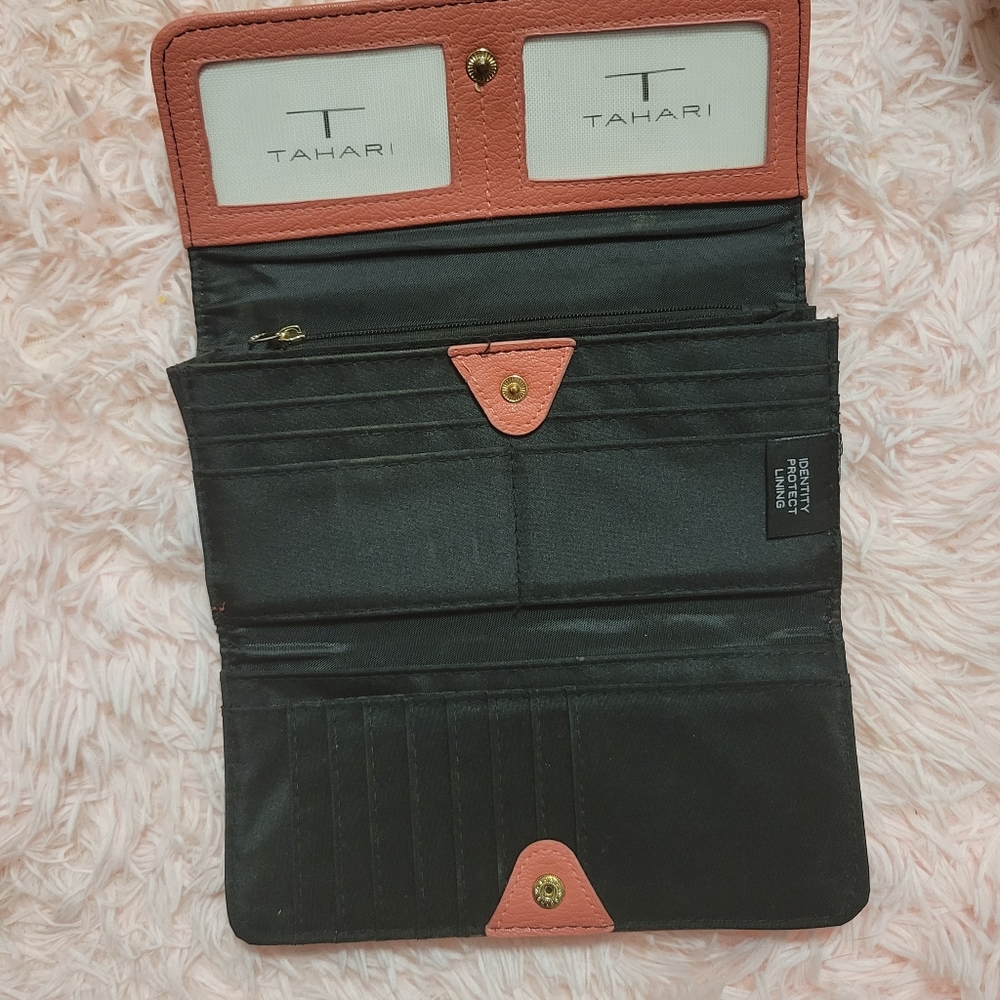 Tri-Fold Wallet - Picture 4 of 5